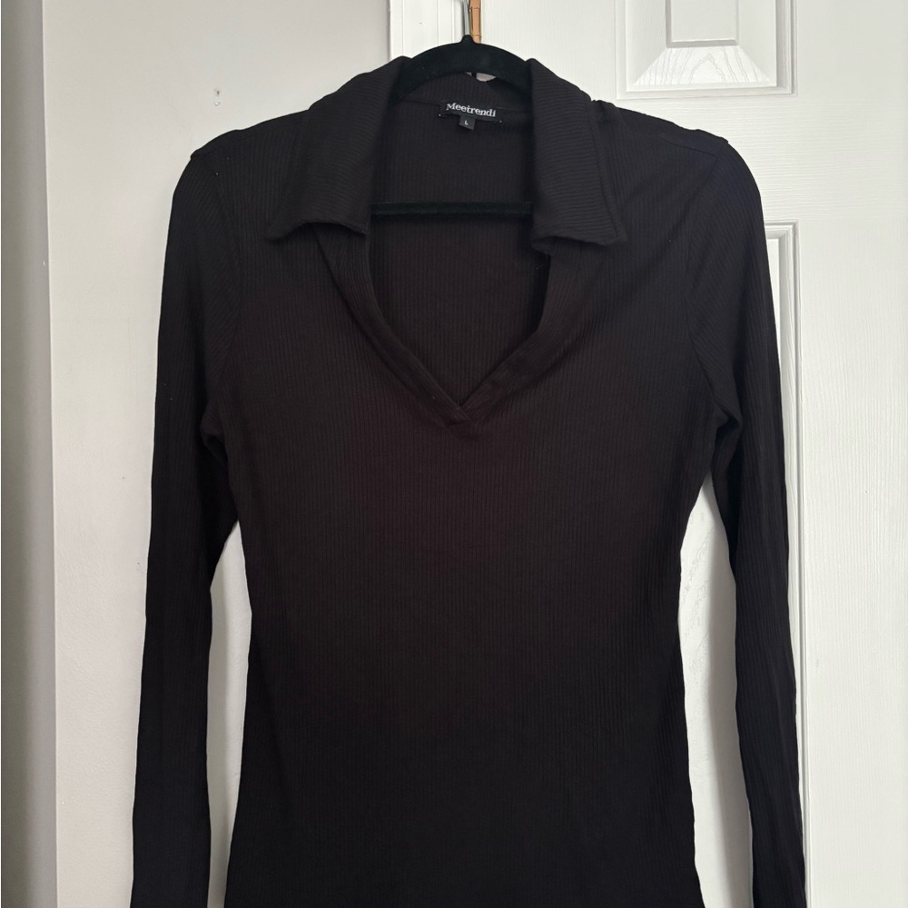 Women's Black Long Sleeve Top